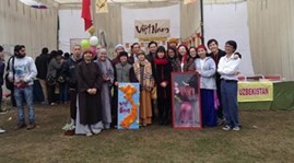Students join international cultural festival in India  - ảnh 1